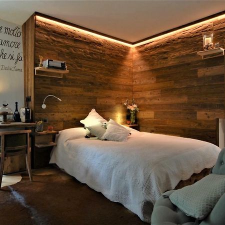 Grange Epiney Bed E Breakfast Bed & Breakfast ลาซัลเล ภายนอก รูปภาพ