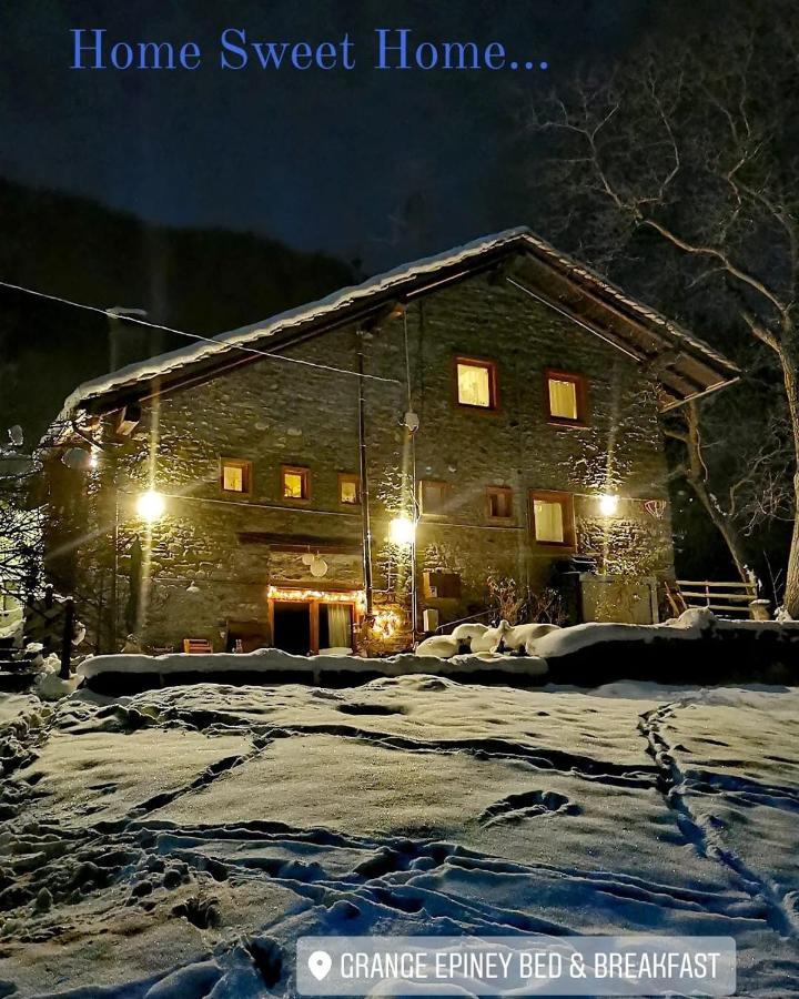 Grange Epiney Bed E Breakfast Bed & Breakfast ลาซัลเล ภายนอก รูปภาพ