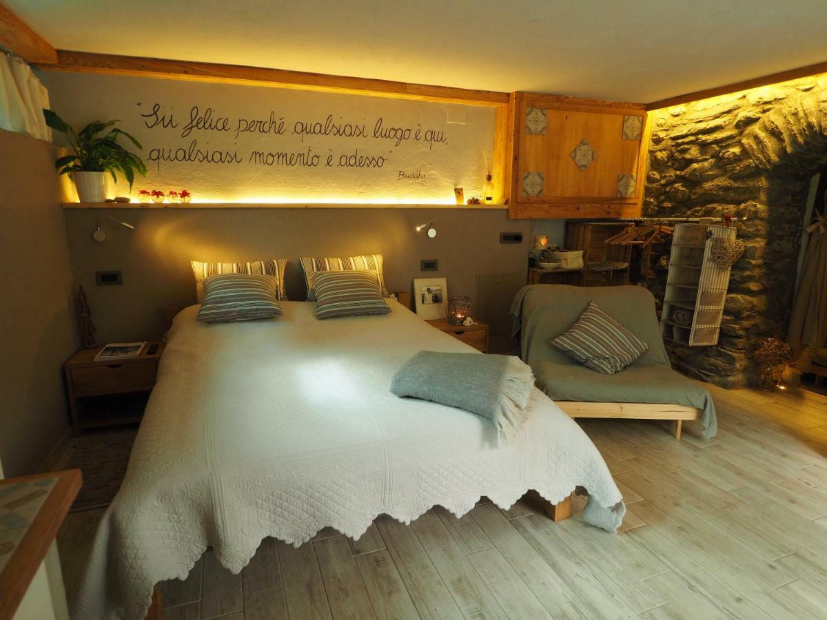 Grange Epiney Bed E Breakfast Bed & Breakfast ลาซัลเล ภายนอก รูปภาพ
